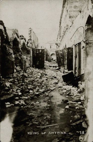 100. Τα ερείπια της Σμύρνης